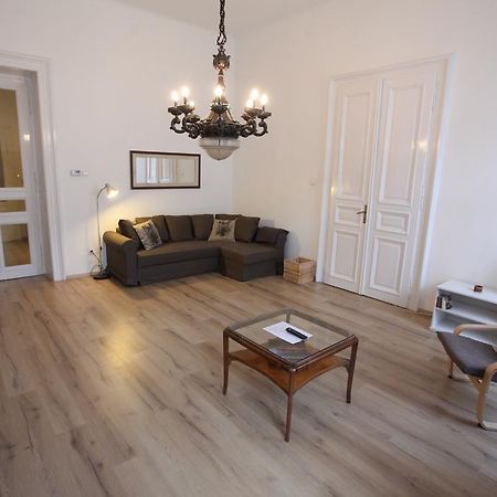 Sissy Apartment Boedapest Buitenkant foto