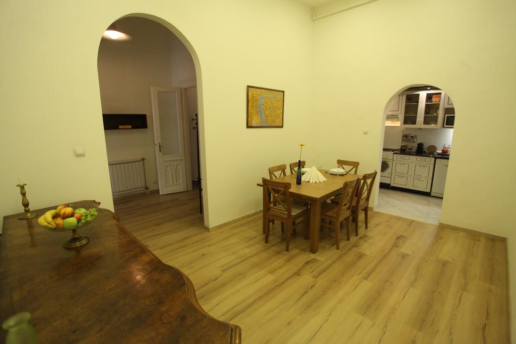 Sissy Apartment Boedapest Buitenkant foto