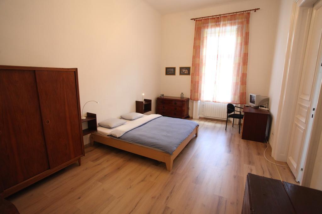 Sissy Apartment Boedapest Buitenkant foto